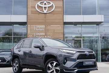 RAV4 | PHEV | Dynamic | 4x4 | FV23% | ASO | Bezwypadkowy | 1 wł. |